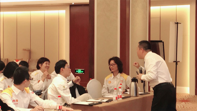 賽為安全首席培訓師高寶良先生應邀參加“2017年殼牌零售業務HSSE年會